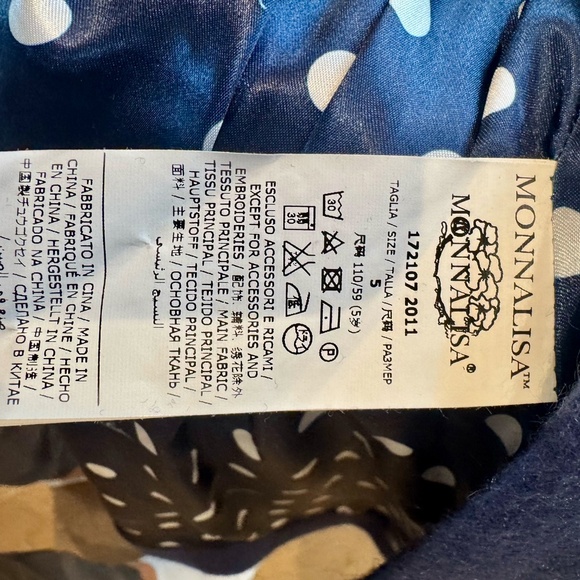 Monnalisa girls single breasted wool coat with polka dots as lining. Size 5. - Picture 8 of 8